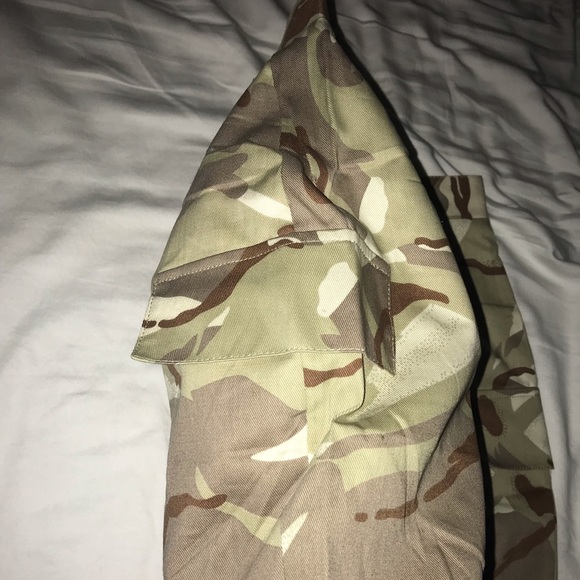 Camouflage miniskirt with side pockets - Picture 4 of 4